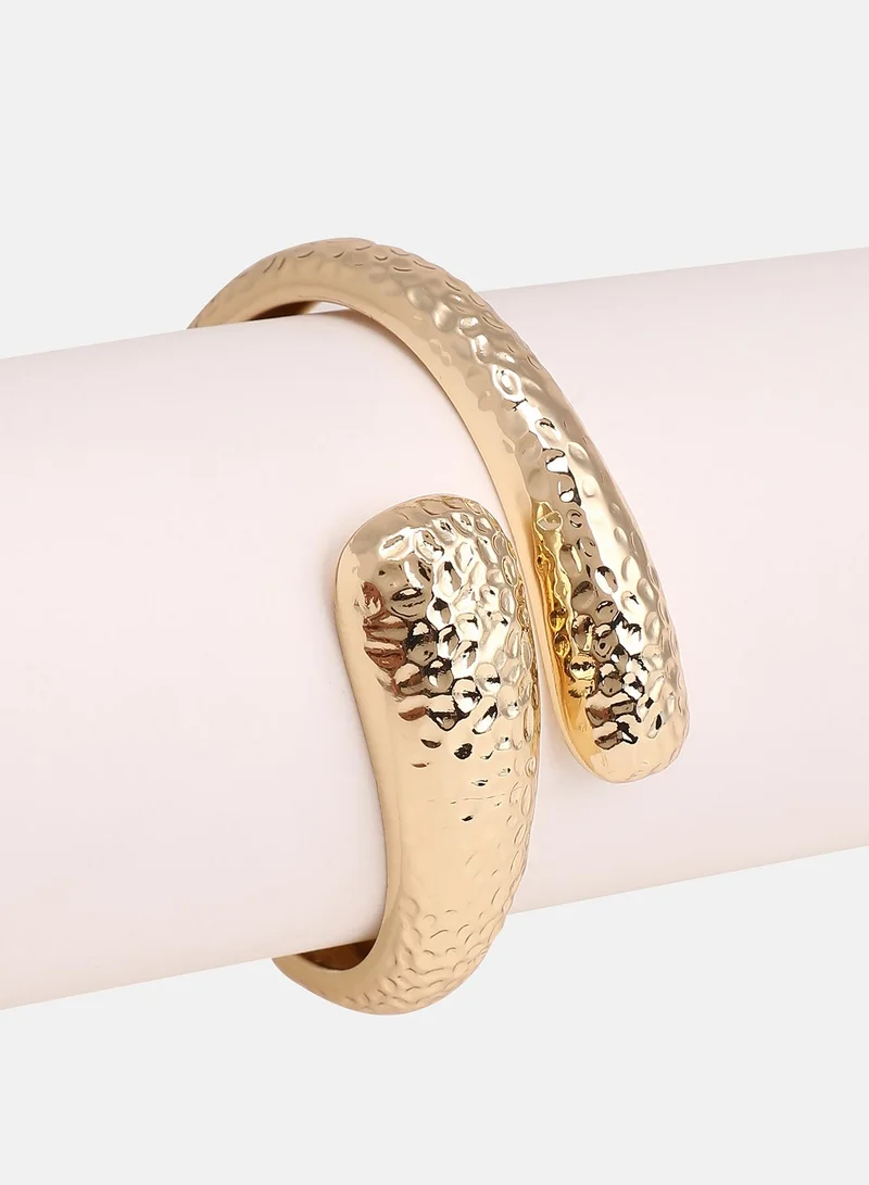 SOHI Dented-Embrasse Cuff Artificial Bracelet Jewellery