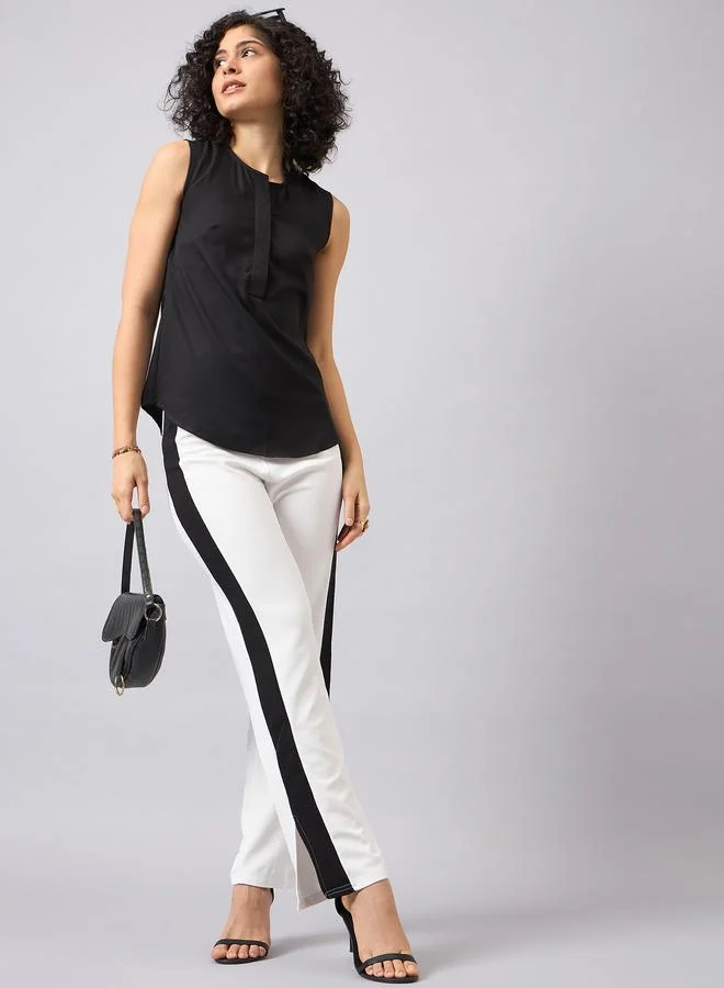 Kuwarii Black Sleeveless Regular Fit Top