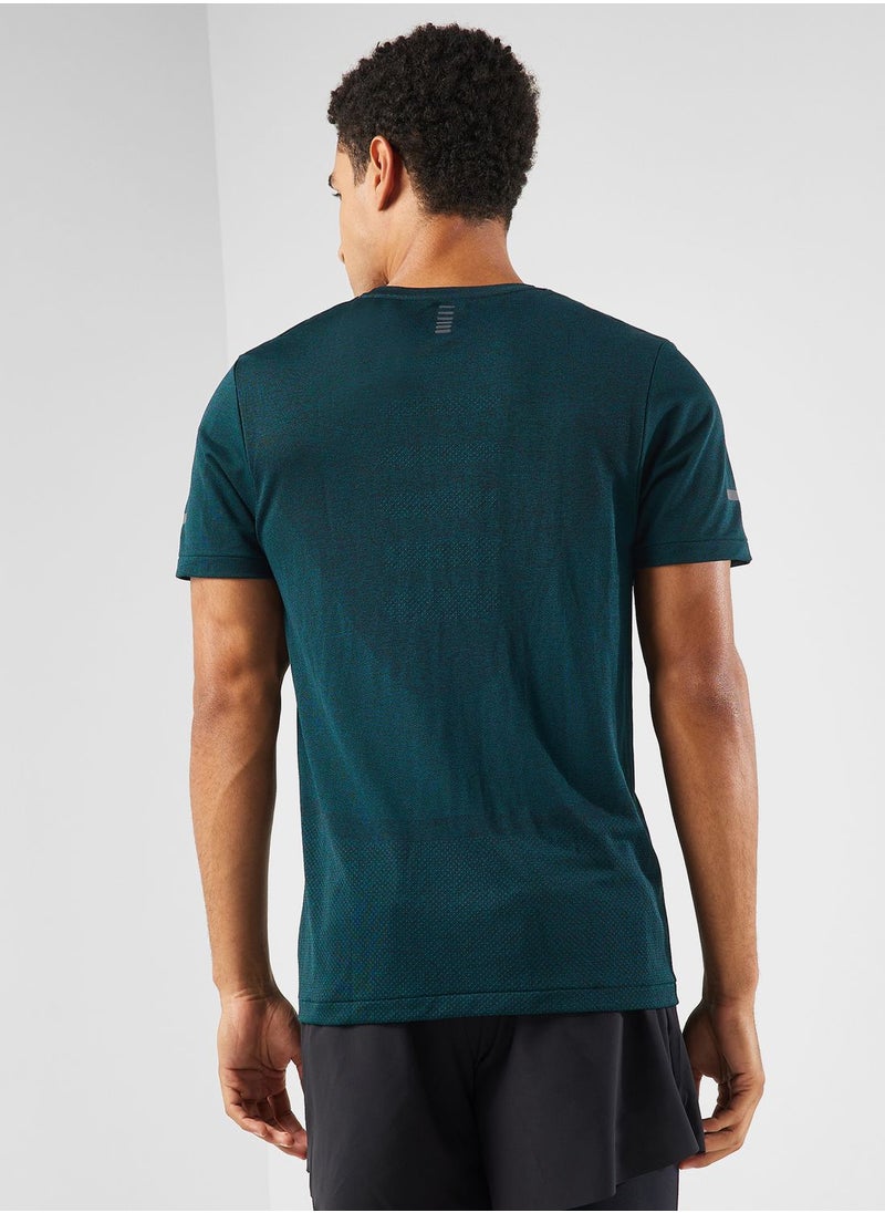 UNDER ARMOUR - Seamless Stride T-Shirt - Image 1