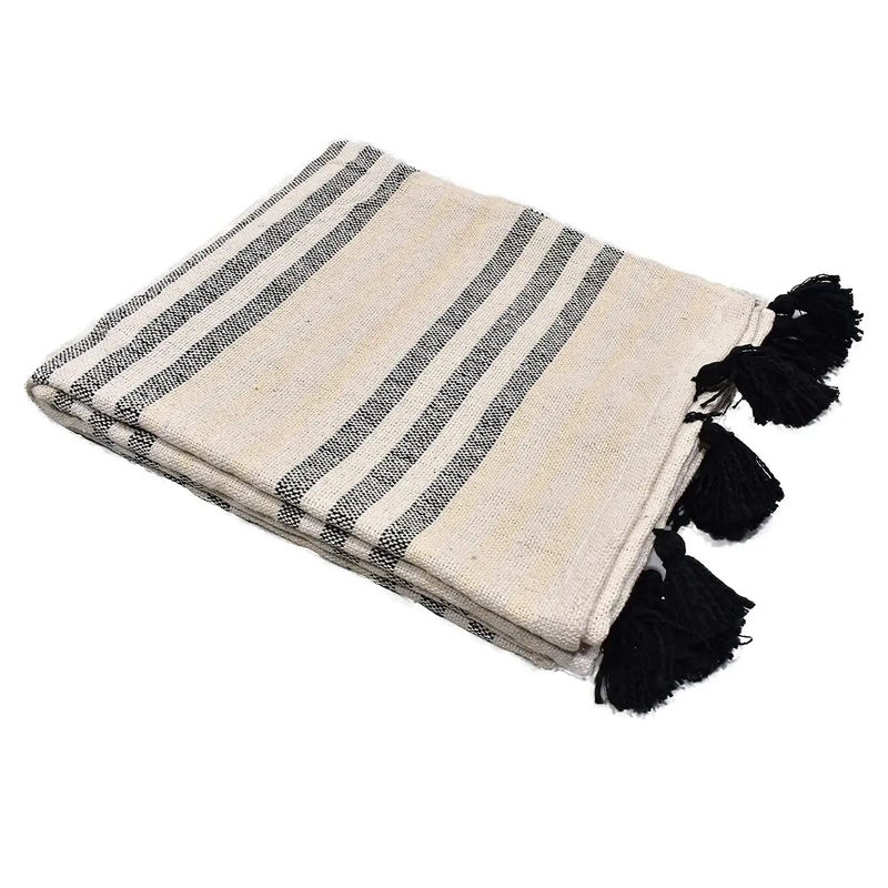 Homitecture Premium 125 x 150 cm Cotton Throw Blanket Soft Cozy Sofa and Couch Accent Trending Home Dcor Essential for Extra Comfort Relaxation and Style Black and CreamPack of 1 - Image 4