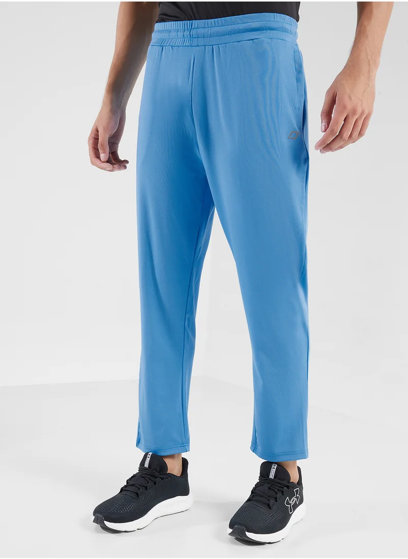 FRWD Essential Sweatpants