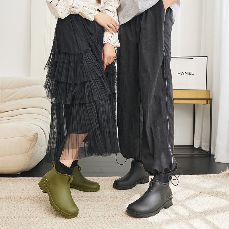 Fashion Casual Couple Rain Boots Adult Outdoor Water Shoes Men'S And Women'S Same Short Cotton Warm Comfortable Wear-Resistant Rubber Shoes - Image 3