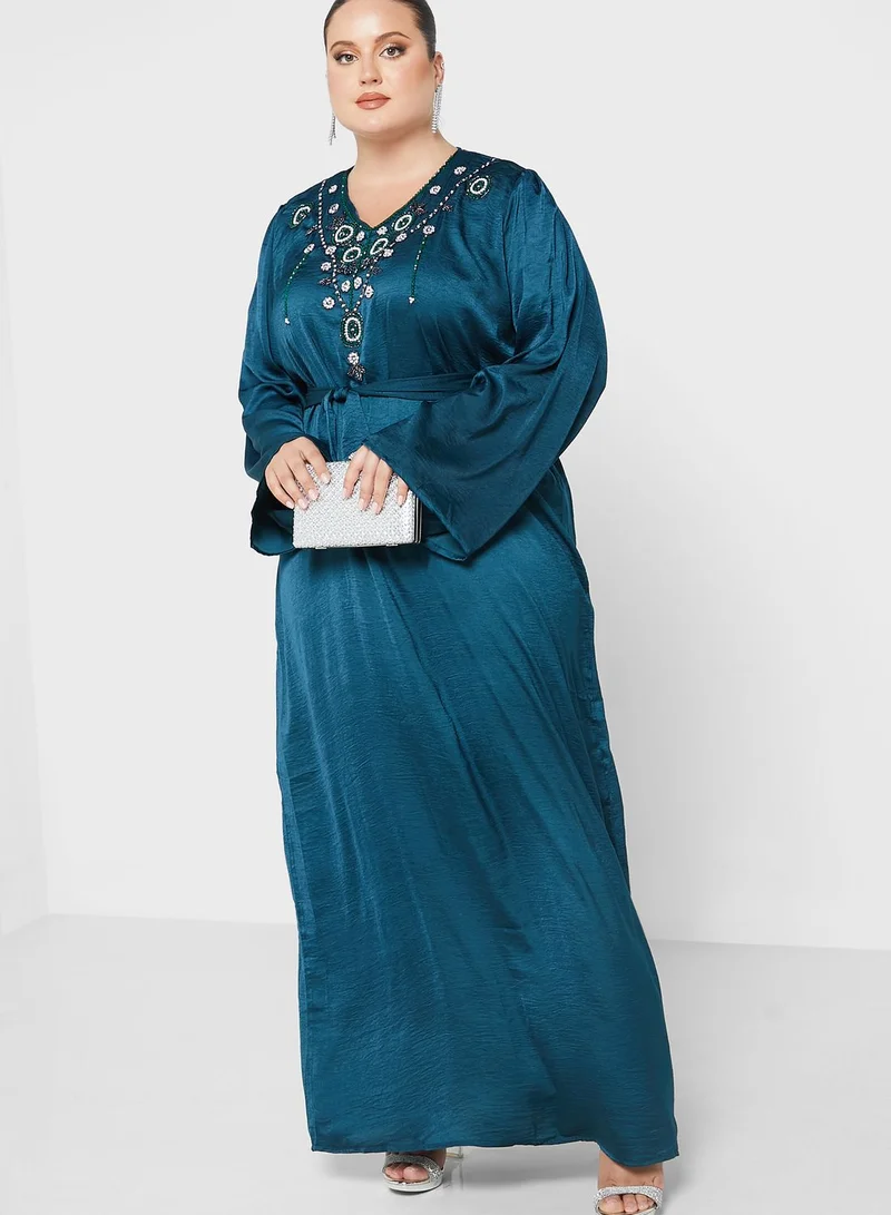 Hayas Closet Curve Embellished Belted Jalabiya