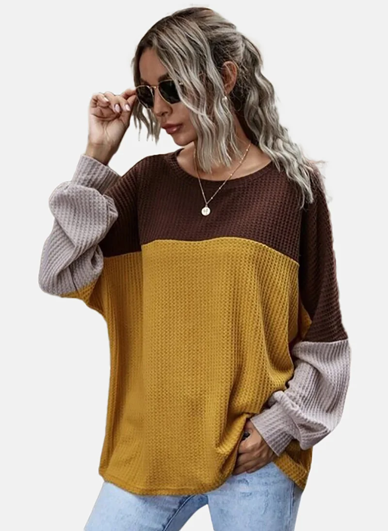 يونيكي Round Neck Extended Sleeves Colourblocked Top
