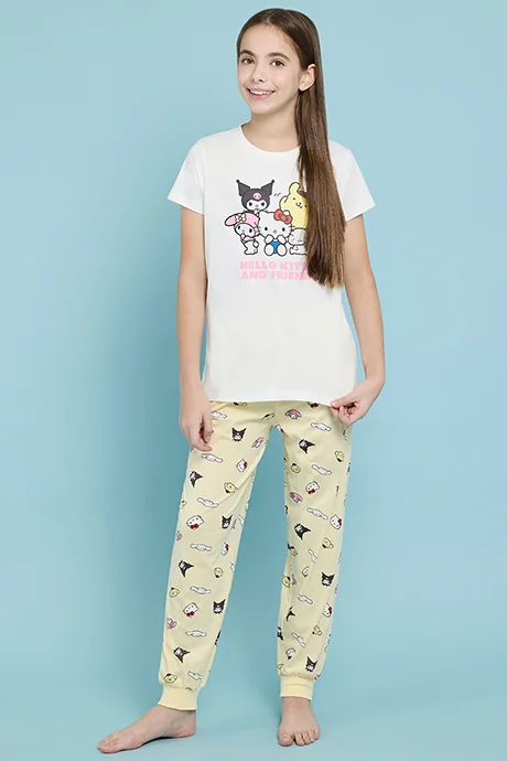أر أند بي Hello Kitty & Friends Print Lapel Collar Pyjama Set