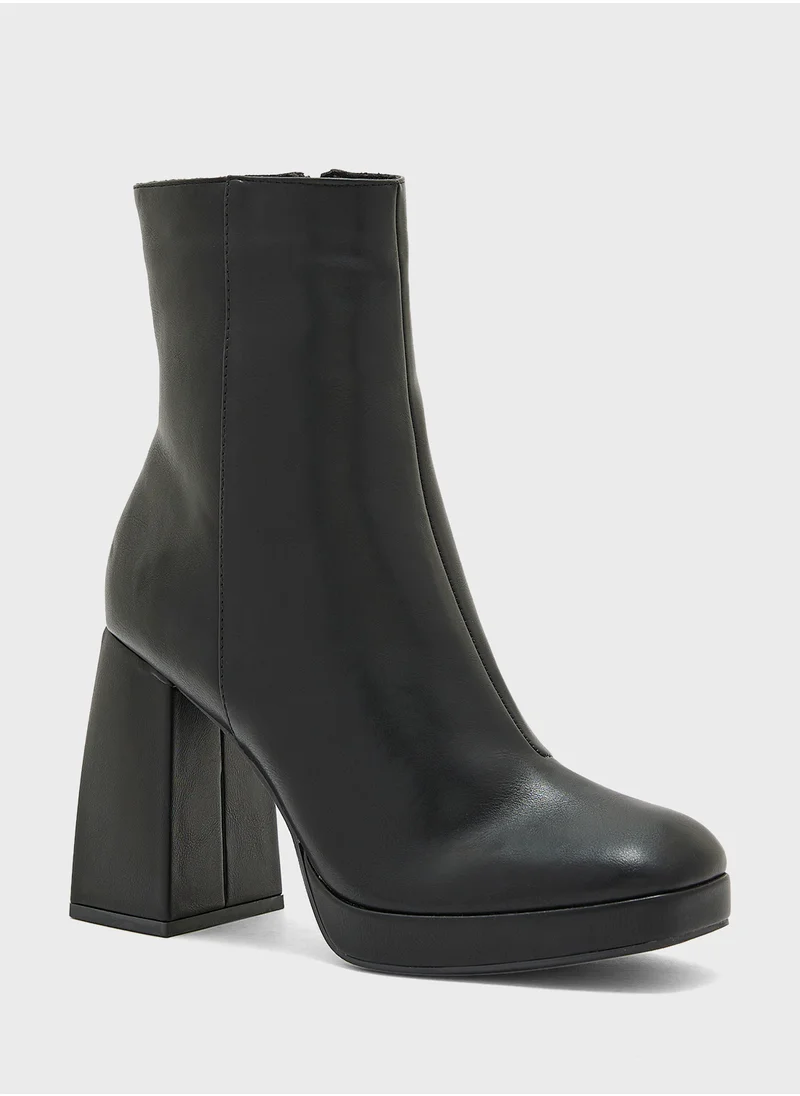 ترافل من نمشي Platform Block Heel Ankle Boots