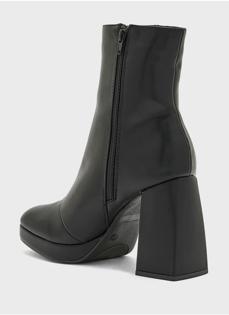 ترافل من نمشي Platform Block Heel Ankle Boots