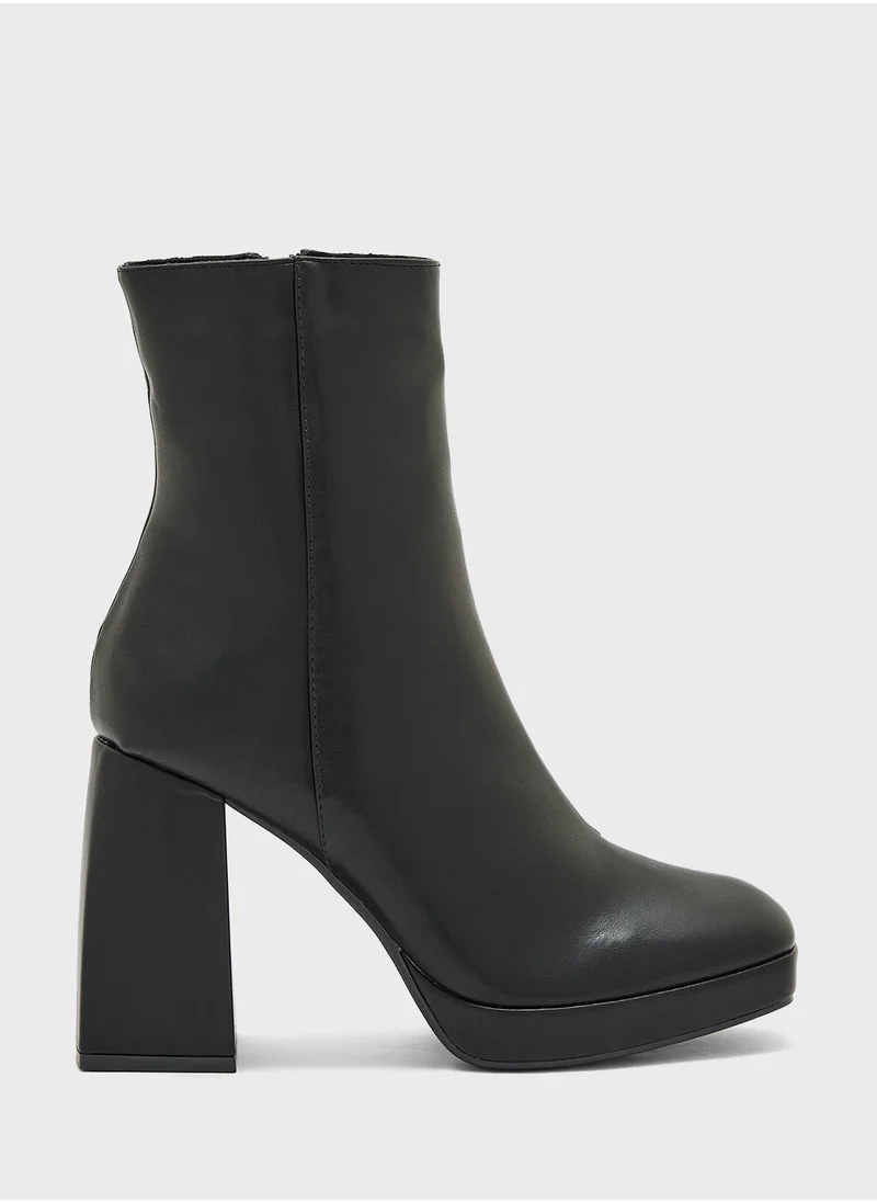 ترافل من نمشي Platform Block Heel Ankle Boots