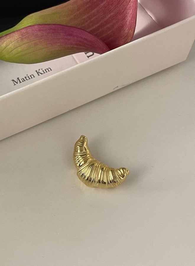 POYAMUSE Funny Croissant Brooch Pin - Trendy Croissant Brooch Accessory for Girls, Teens, Women, and Men-gold - Image 2