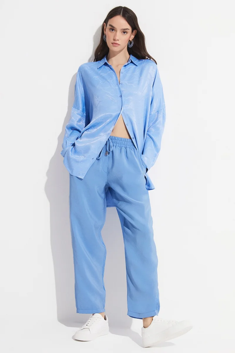 JUNE Women's Exclusive Boyfriend/Wide Pattern 100% Viscose Self-Patterned Woven Shirt