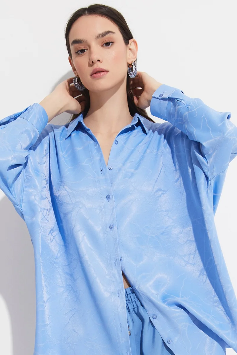 JUNE Women's Exclusive Boyfriend/Wide Pattern 100% Viscose Self-Patterned Woven Shirt