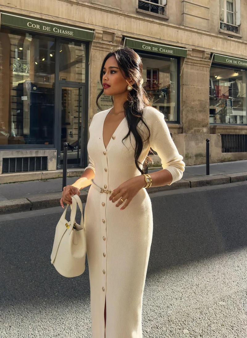 ليتشي فستان جيرسي بطول ميدي  مع حزام ذو زينة ذهبية