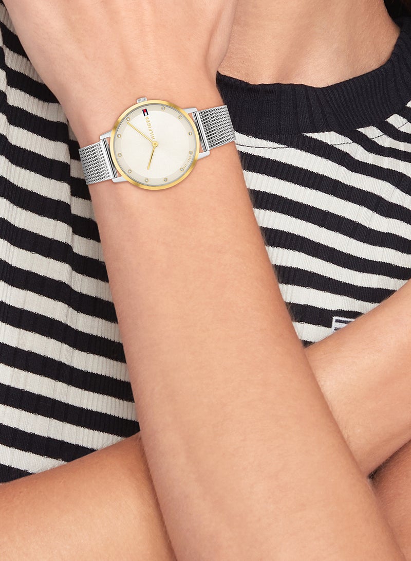 TOMMY HILFIGER Women's Analog Round Shape Stainless Steel Wrist Watch 1782667 - 35 Mm - Image 4