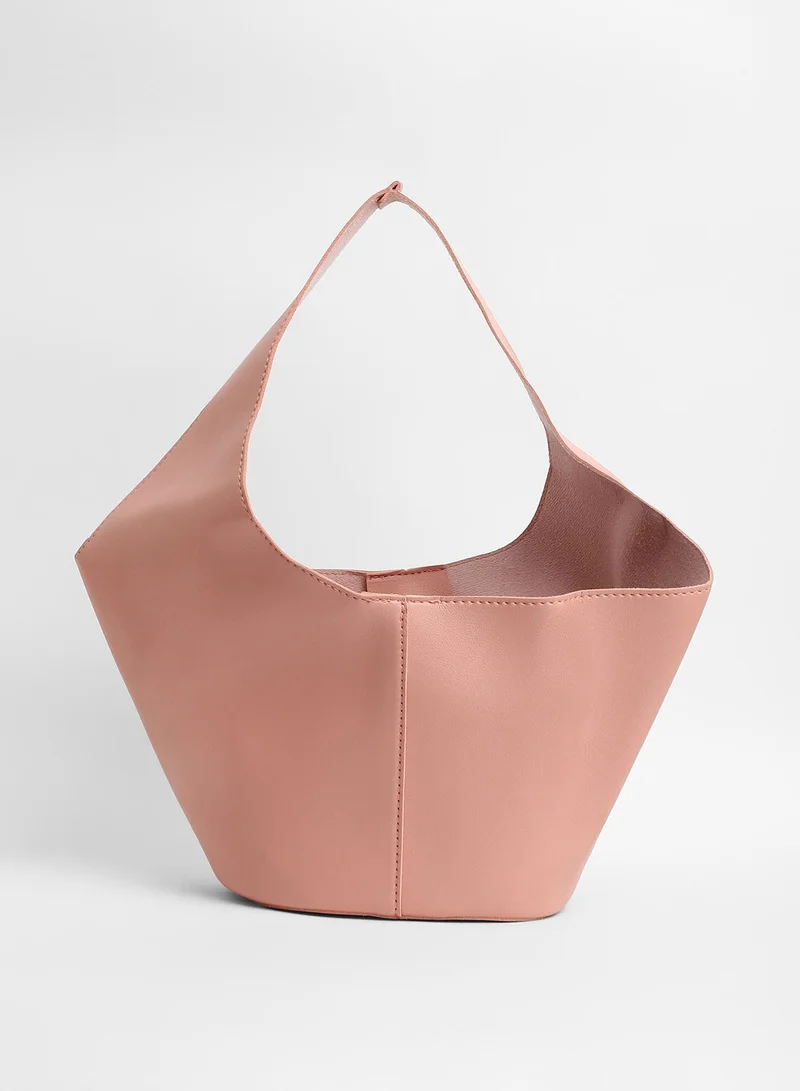 Haute Sauce Solid Magnet Lock Regular Vegan Leather Hand Bag For Women