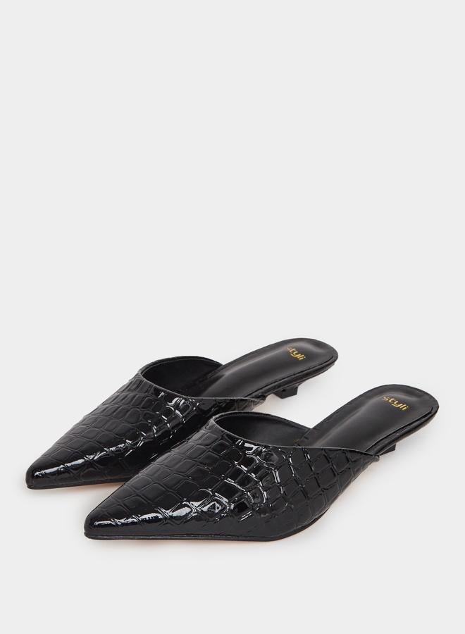 ستايلي حذاء سهل الارتداء بمقدمة مدببة ومزخرف - Image 3