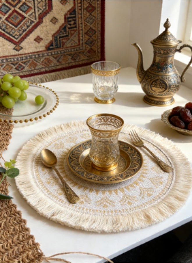 لث مفارش طاولة دائرية منسوجة - طقم من 3 قطع، مانعة للانزلاق، قابلة للغسل، مقاومة للحرارة، مثالية للمطابخ وغرف الطعام وديكور الحفلات، مفارش طاولة من القطن والكتان بنمط بوهيمي مزينة بشرابات ذهبية (33 سم) - Image 2