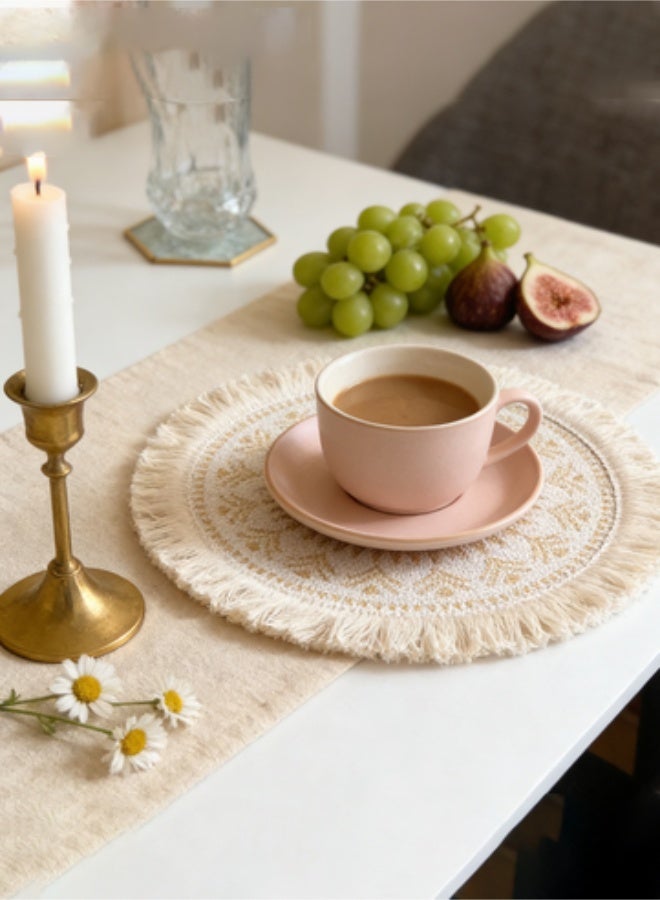 لث مفارش طاولة دائرية منسوجة - طقم من 3 قطع، مانعة للانزلاق، قابلة للغسل، مقاومة للحرارة، مثالية للمطابخ وغرف الطعام وديكور الحفلات، مفارش طاولة من القطن والكتان بنمط بوهيمي مزينة بشرابات ذهبية (33 سم) - Image 3