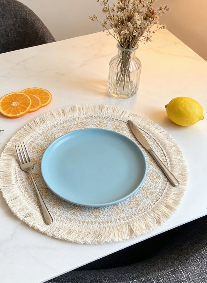 لث مفارش طاولة دائرية منسوجة - طقم من 3 قطع، مانعة للانزلاق، قابلة للغسل، مقاومة للحرارة، مثالية للمطابخ وغرف الطعام وديكور الحفلات، مفارش طاولة من القطن والكتان بنمط بوهيمي مزينة بشرابات ذهبية (33 سم) - Image 4