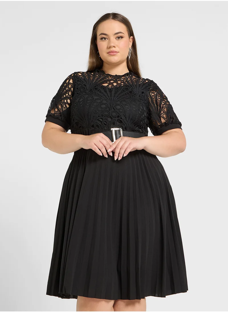 ايلا بلس Pleated Dress With Lacework