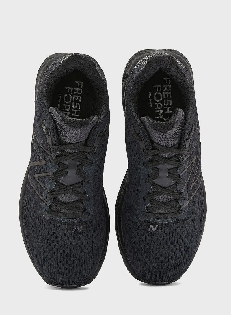 New Balance 880 Low Top Shoes