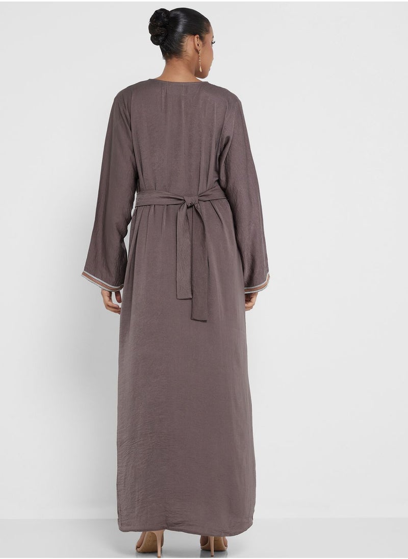 hayas closet Embroidered Belted Jalabiya  - Image 2