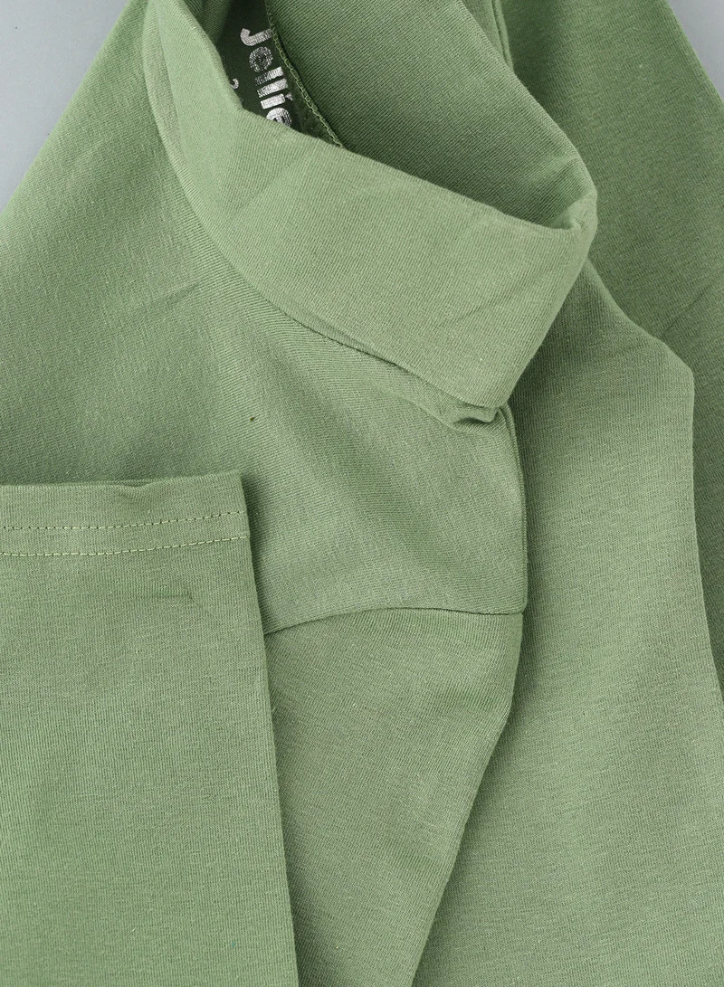 Jelliene Basic solid turtle neck t-shirt