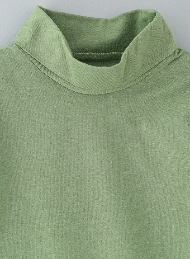 Jelliene Basic solid turtle neck t-shirt