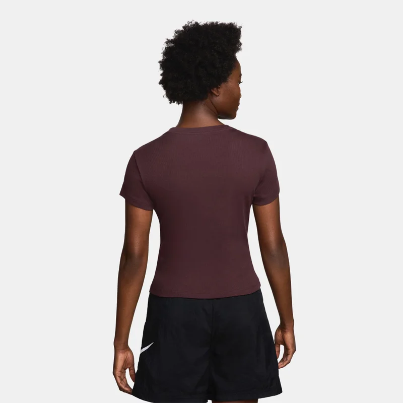 نايكي تيشيرت مضلع للنساء