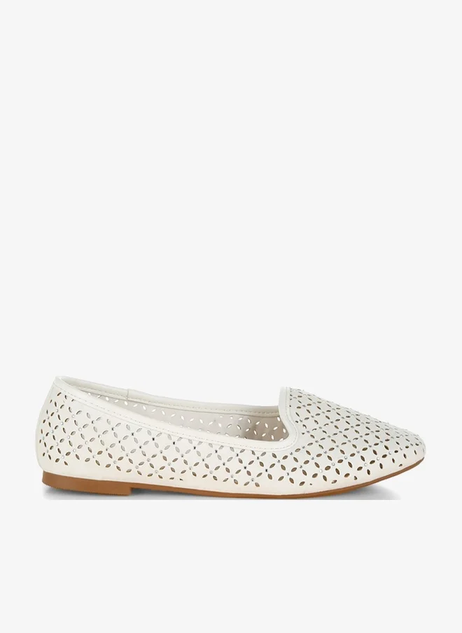 London Rag London Rag Women's Perforated Ballerinas in White