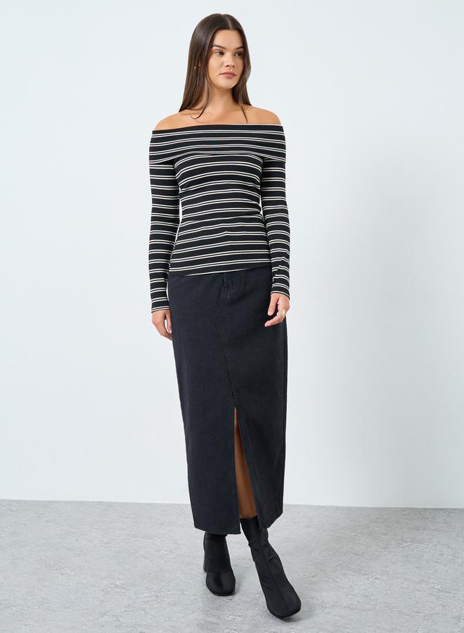 ستايلي بلوزة مخططة محبوكة بأكتاف مشكوفة - Image 2