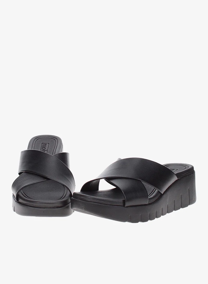 Moleca Black Moleca Women’s Flat Summer Footwear – Lightweight Slip-On Comfort with Stylish Casual Design for Women | Best Price UAE
