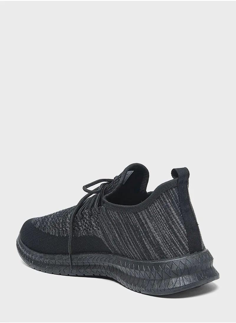 شو اكسبرس Casual Low Top Sneakers