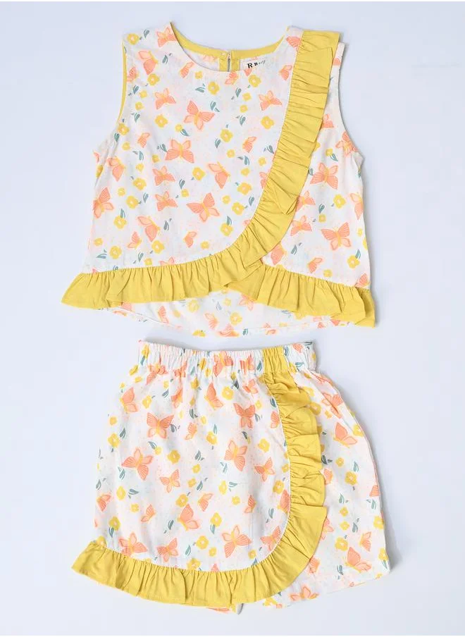 بيلا مودا Bella Moda Printed Ruffled Trim Top and Shorts Set