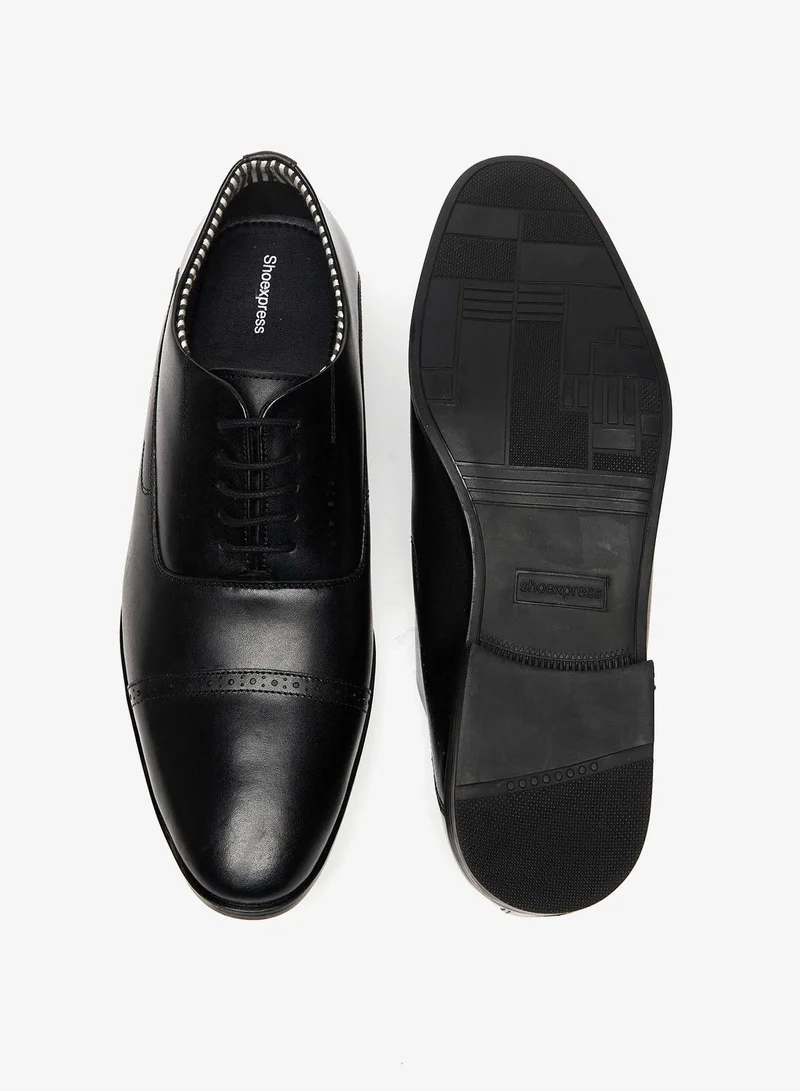 shoexpress Solid Oxford Shoes with Lace Up Closure