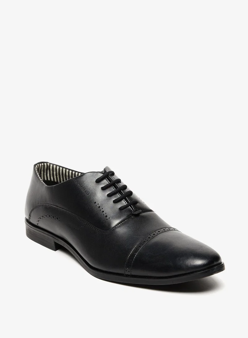 shoexpress Solid Oxford Shoes with Lace Up Closure