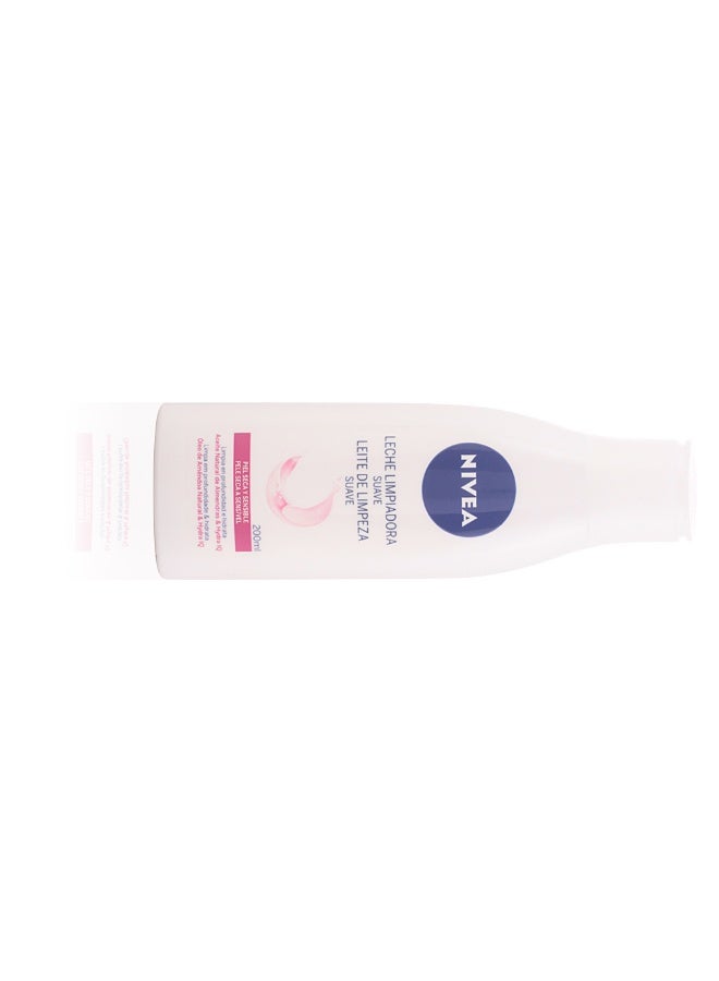 Nivea Softening Cleansing Milk Dry and Sensitive Skin 200ml - Image 2
