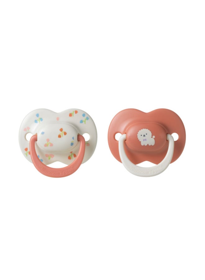 tommee tippee Ultimate Fit Soother, 6-18 Months, 2 Pack, Reusable Microwave Sterilising Case, Orthodontic Dummy for Babies, Symmetrical Teat, Air Holes, 100% BPA Free Silicone, Club House Collection