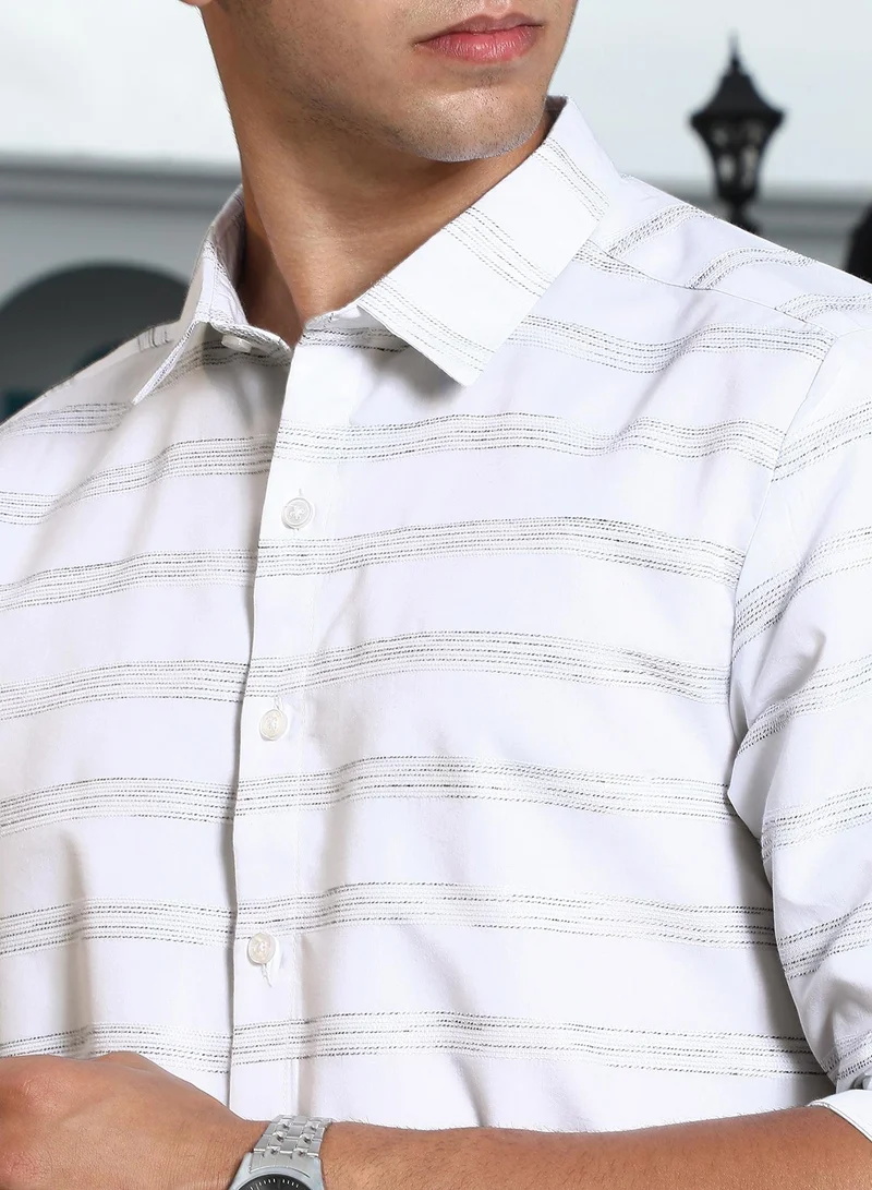 Campus Sutra Campus Sutra Men's Chalk White Horizontal-Striped Jacquard Shirt | Spread Collar , Long Cuffed Sleeves , Button Closure , Curved Hem | Stripes Jacquard | Cotton-Blend Shirt For Casual Wear