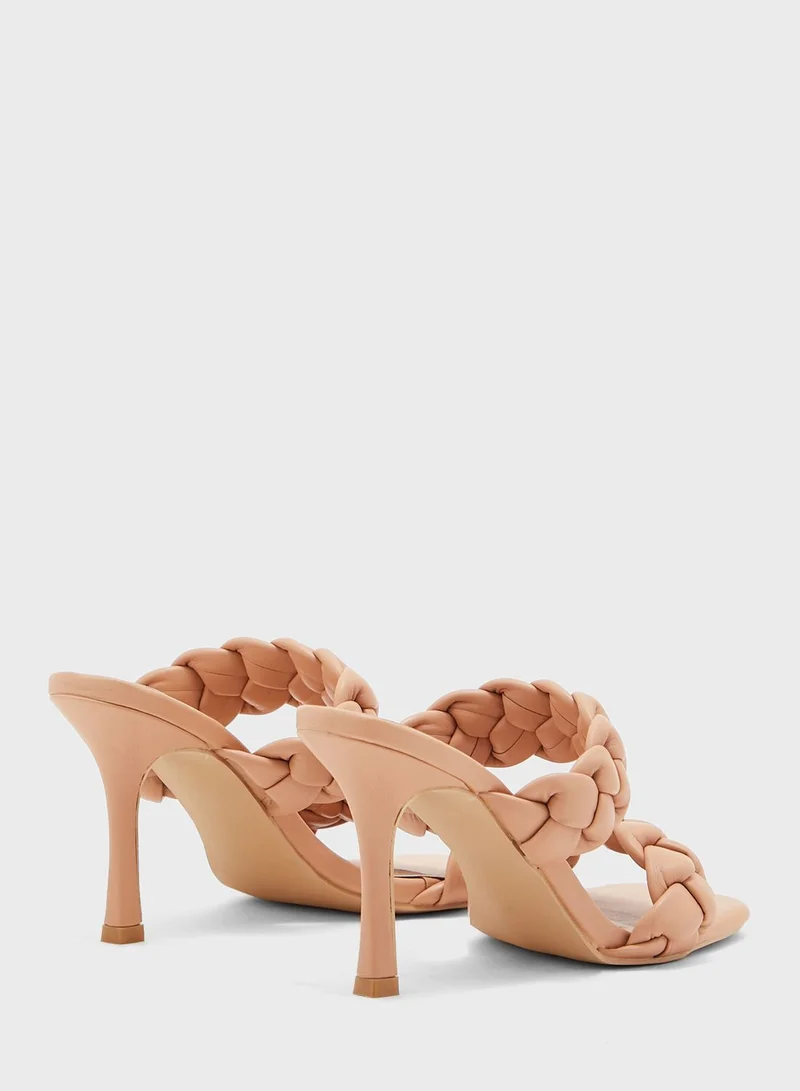 ايلا صندل بسيور مضفورة