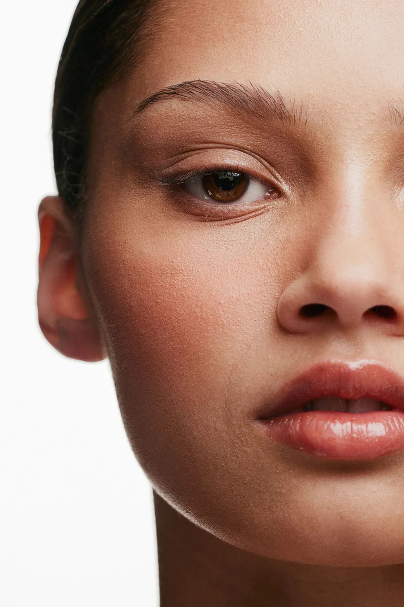 H&M Sheer perfecting powder