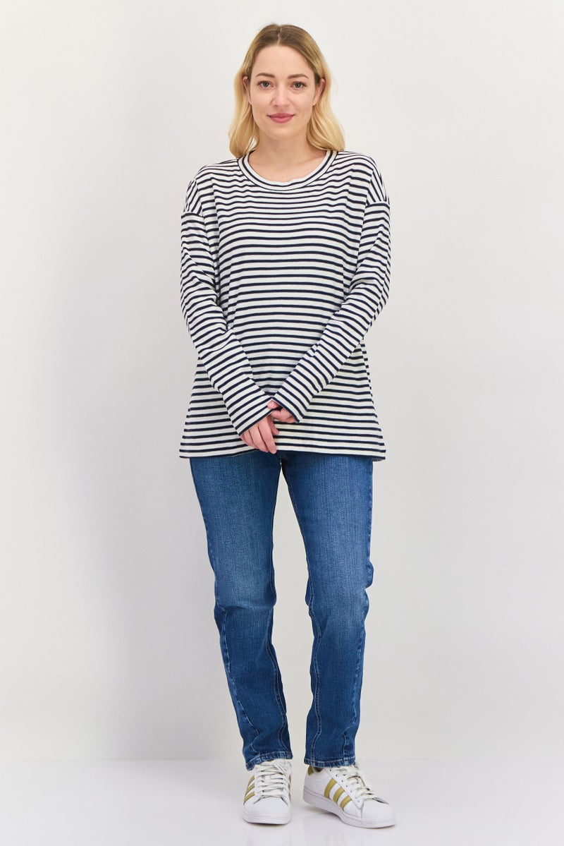 ESPRIT بلوزة نسائية بأكمام طويلة وياقة دائرية بتصميم مخطط، بيضاء - Image 4