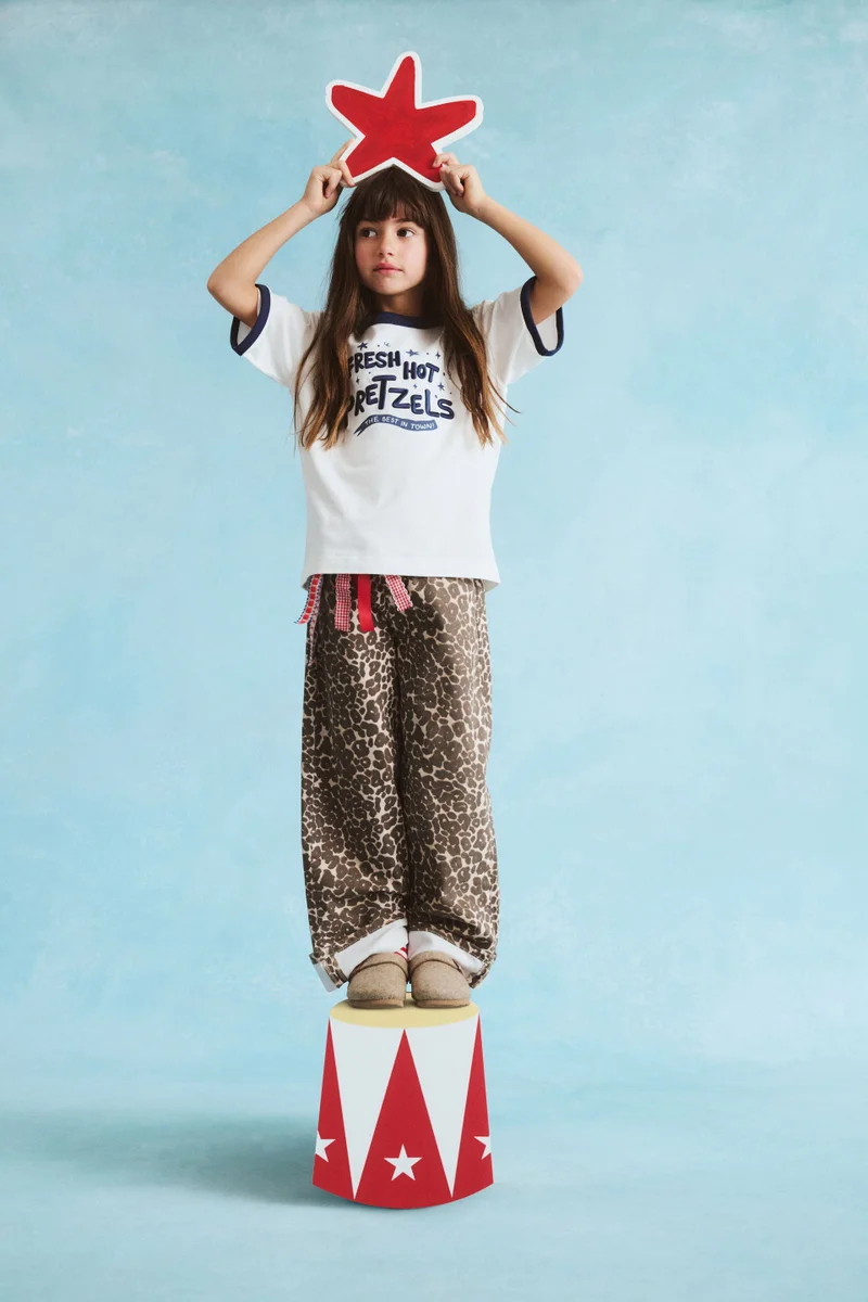 كوتون اون Essential Short Sleeve Graphic Tee