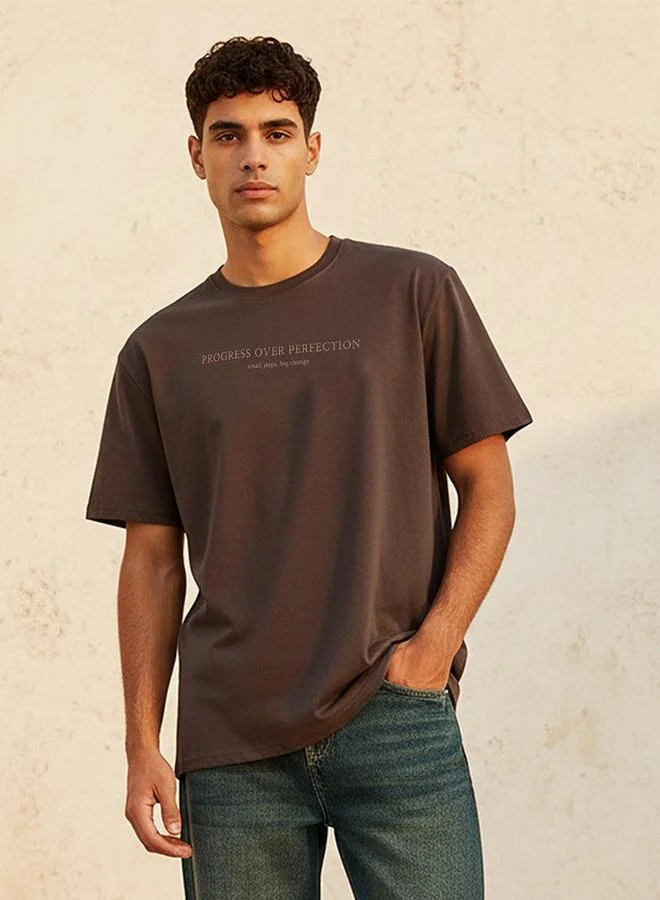 Iconic Iconic Men Regular Fit Crew Neck Short Sleeves Slogan Print T-shirt