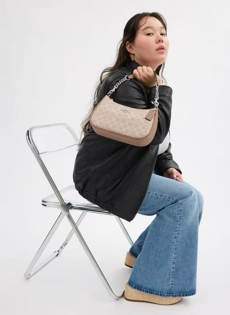 كوتش اوت ليت كوتش شنط حقيبة كتف كلاسيكية جديدة اللون، حقيبة كروس بودي - Image 4