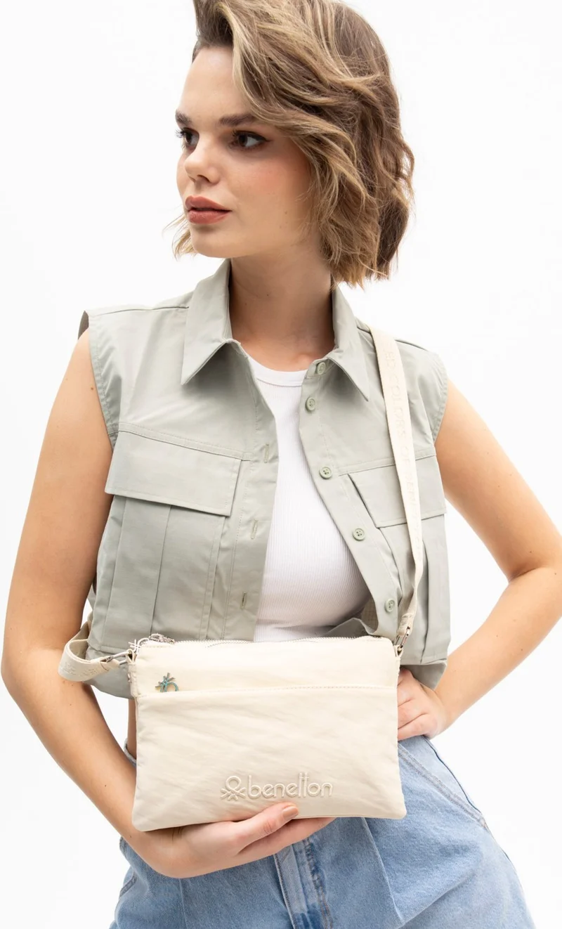 يونايتد كولورز أوف بينتيون Benetton Women's Crossbody Bag Beige BNT1200