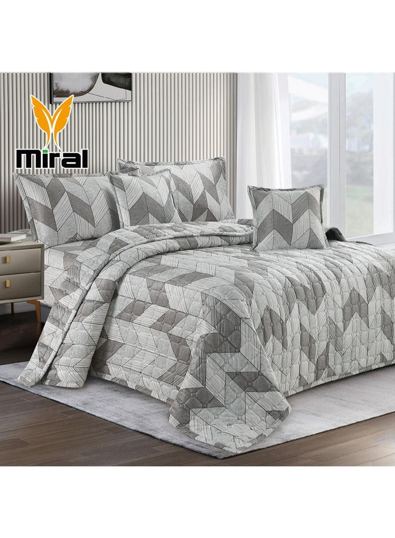 Miral Winter Double Bed Comforter Set – 6 Pieces, Velvet Quilted Design, 240×220 cm with Fitted Sheet and Decorative Pillows - Image 1