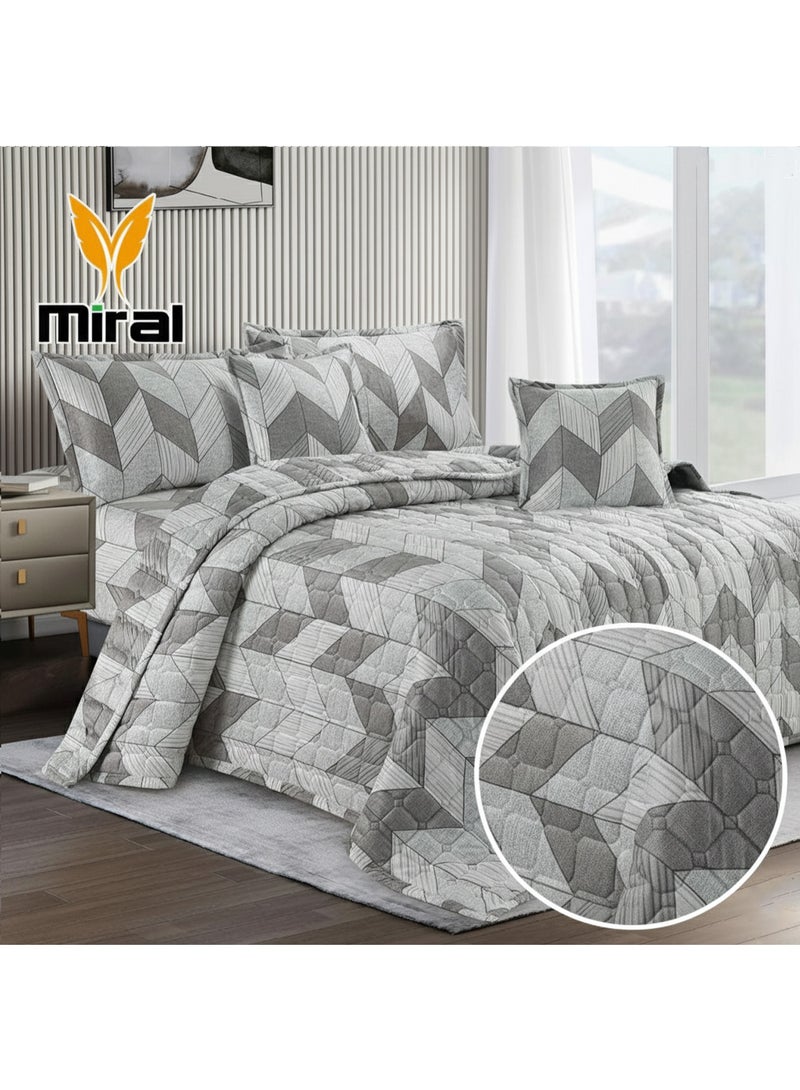 Miral Winter Double Bed Comforter Set – 6 Pieces, Velvet Quilted Design, 240×220 cm with Fitted Sheet and Decorative Pillows - Image 2