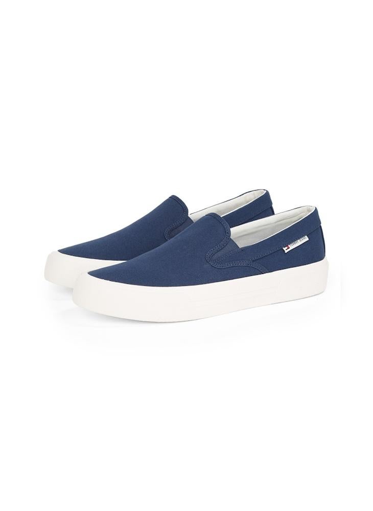 SLIP ON CANVAS TRAINERS