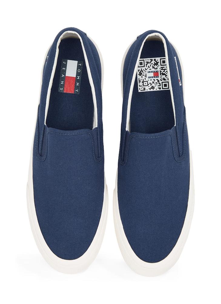 SLIP ON CANVAS TRAINERS