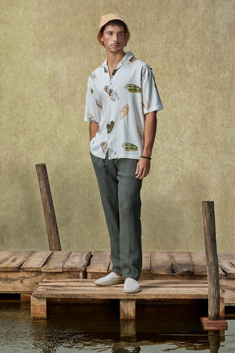 سنيتش قميص منتجع بطبعة صدف بحري فاخر من نادي اليخوت